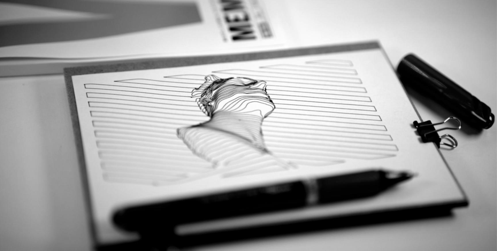 Atelier de dessin avec modèle vivant lors d'une session de formation